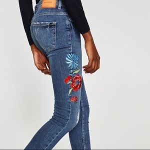 ZARA floral embroidered denim jeans